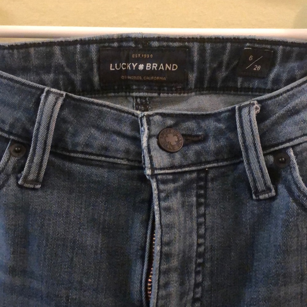 Lucky Brand skinny Jean Size 6/28